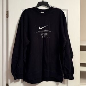 Vintage nike sweatshirt in washed black